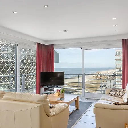 Apartment With Frontal Sea-views Middelkerke